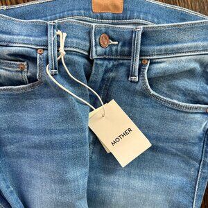 MOTHER - The Weekend Flare Jean Size 26